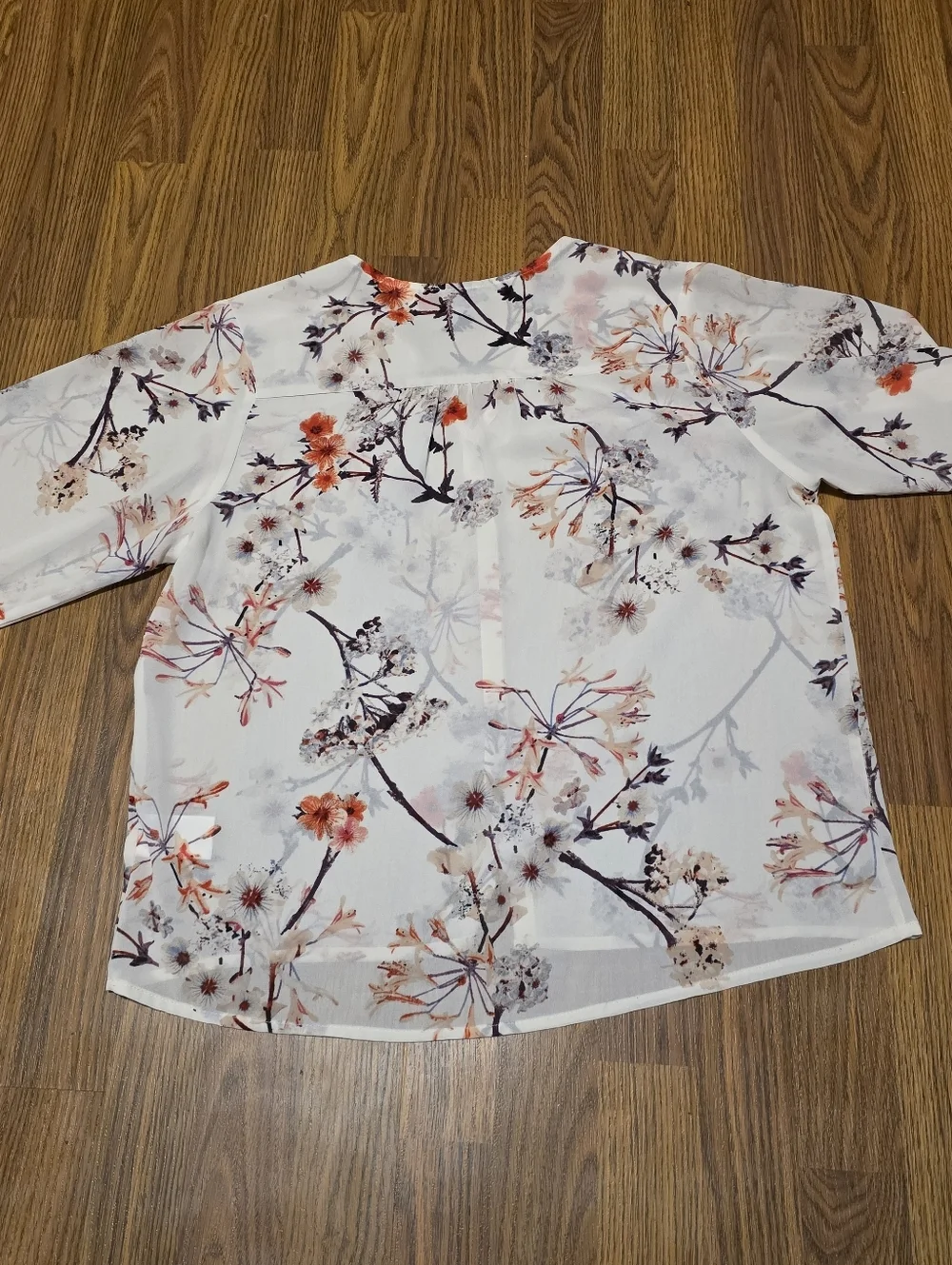 H&M Size 6 Cherry Blossom Floral Button Down Blouse Flowy Lightweight Top D79 - Picture 7 of 9